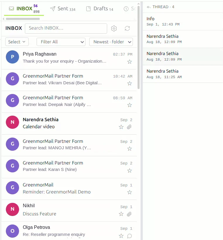 A four-message conversation shown as a single thread beside the message list